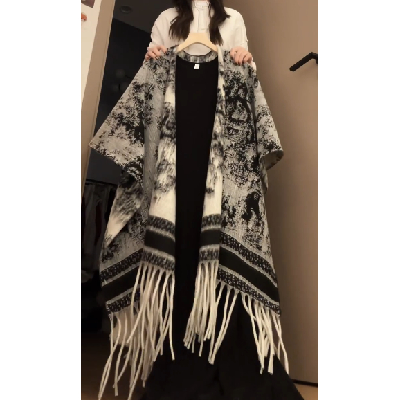 水墨黑白花纹围巾秋季新款围脖女韩版百搭高级感保暖斗披肩外套