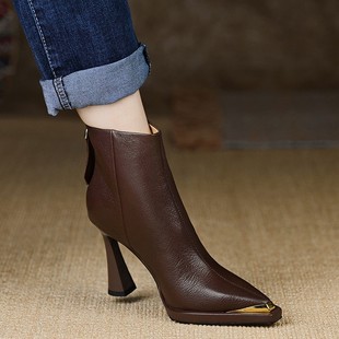 细跟拉链软皮复古尖头短靴 女2025年新款 手工女鞋 9cm防水台高跟鞋