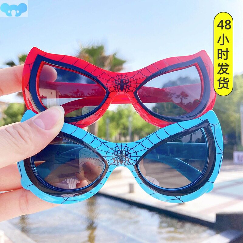Sunglasses for Kids Cute Sunglass Super Hero Cartoon Glasses图片