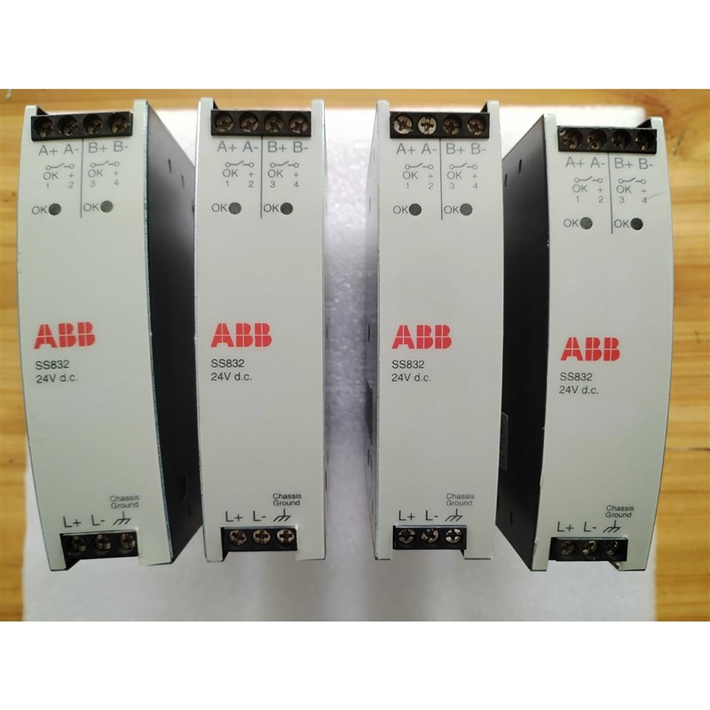 ABB模块,型号SS832,SD833,功能完好,成色如图.