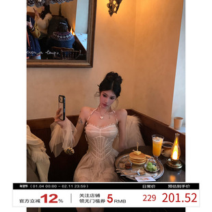 牛牛【在逃公主】温柔温婉优雅气质纯欲蕾丝鱼骨连衣裙N25Q30424