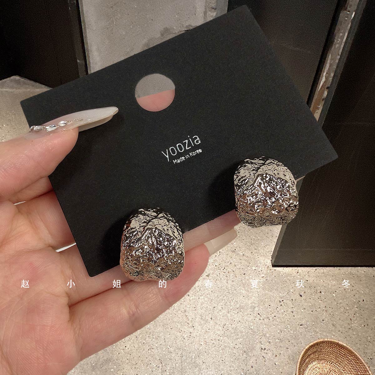 韩系ins风做旧褶皱金属耳饰女复古不规则凹凸肌理哑光金咖金耳钉