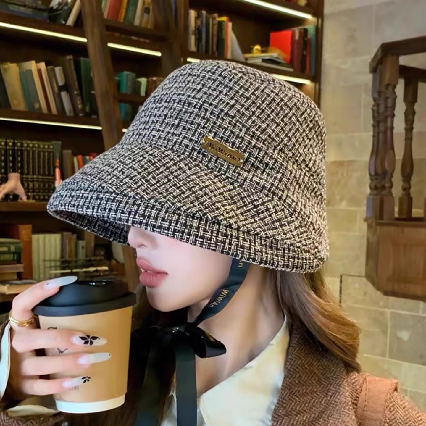 秋冬新款系带渔夫帽韩版格纹显脸