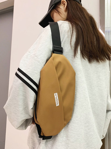 小众设计感潮牌胸包挎包
