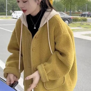 羊羔毛皮毛一体加厚连帽外套女秋冬季新款宽松显瘦小个子百搭上衣