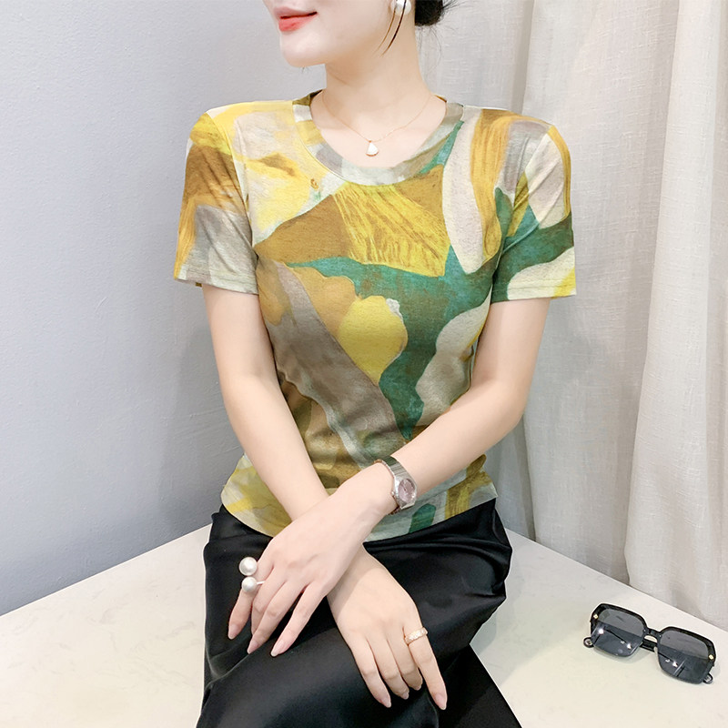 高级感别致印花半袖百搭短袖T恤