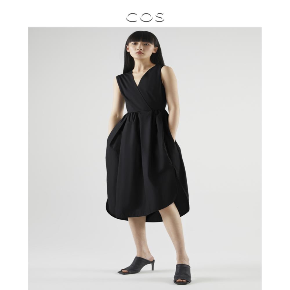 COS女装高腰V领连衣裙黑色2021夏季新品0988120005