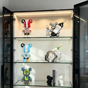 酒柜暴力熊摆件简约玻璃展示柜中潮玩装饰品摆件家饰软装搭配套装