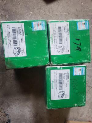 施耐德交流接触器LC1D65M7C