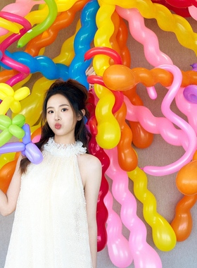 螺旋麻花长条气球烟花多巴胺背景场景婚房布置装饰儿童生日派对