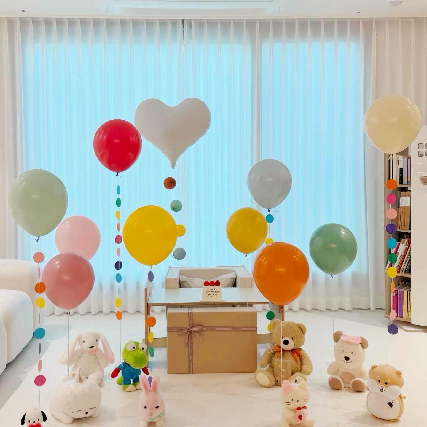 彩色多巴胺气球ins韩系男女孩儿童生日派对装饰场景布置简单家庭图片