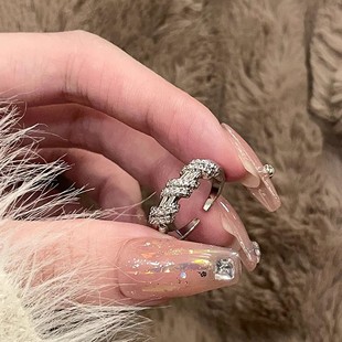 可调节指环 锆石藤蔓花环缠绕戒指女小众设计气质轻奢高级复古个性