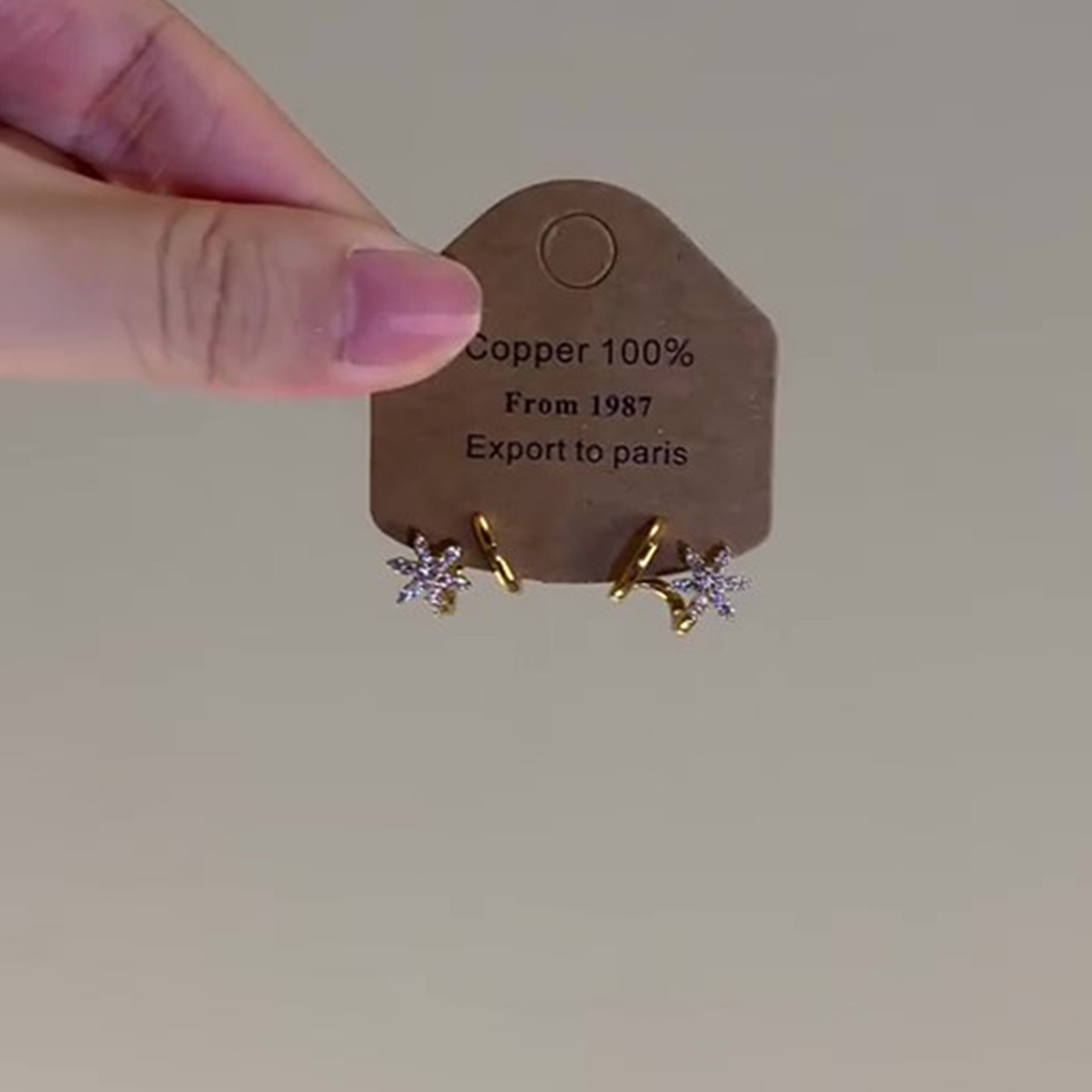 清冷感仿爆闪锆石六芒星耳钉小众