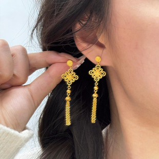 气质新年耳钉女秋冬高级感 爆款 新中式 金色中国结流苏耳环2025新款