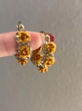 法式复古金色干枯玫瑰耳环2025新款爆款高级感轻奢复古精致耳扣女