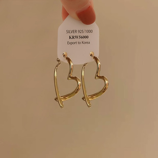 夸张爱心耳环女2025新款 轻奢高级感气质小众设计耳圈秋冬耳饰 爆款