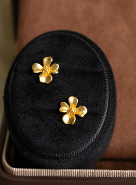 复古金色哑光金属感花朵耳钉2025新款爆款高级感轻奢气质秋冬耳环