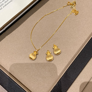中古金色拉丝小福袋项链女款 锁骨链高级感轻奢小众毛衣链 2025新款
