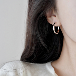 S925银素圈耳环秋冬女小众独特设计高级感耳圈耳扣气质冷淡风耳钉