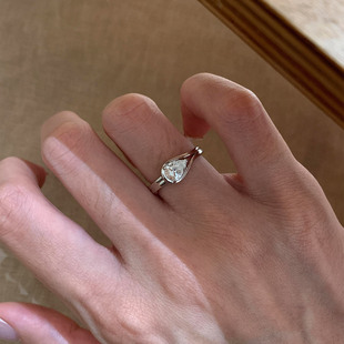 韩系银色爆闪仿锆石水滴戒指女轻奢高级感时尚 食指戒小众设计 个性