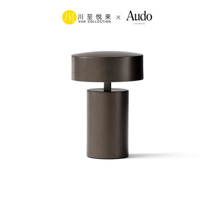 进口AUDO欧式现代客厅卧室床头书桌学习台灯 Column Table Lamp