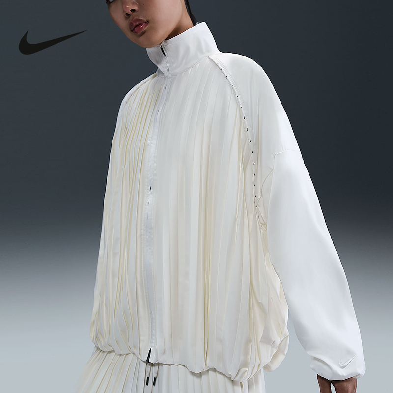 耐克女梭织外套褶裥缎面垂坠感oversize开学季长袖夹克HJ0518-133