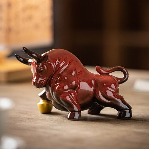 疯猴陶瓷摆件中式桌面牛气冲天