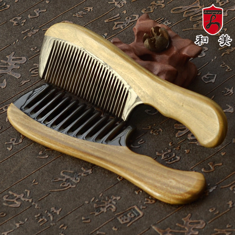 厂家现货和美牛角拼接绿檀木梳子宽齿卷发梳头部牛角按梳子