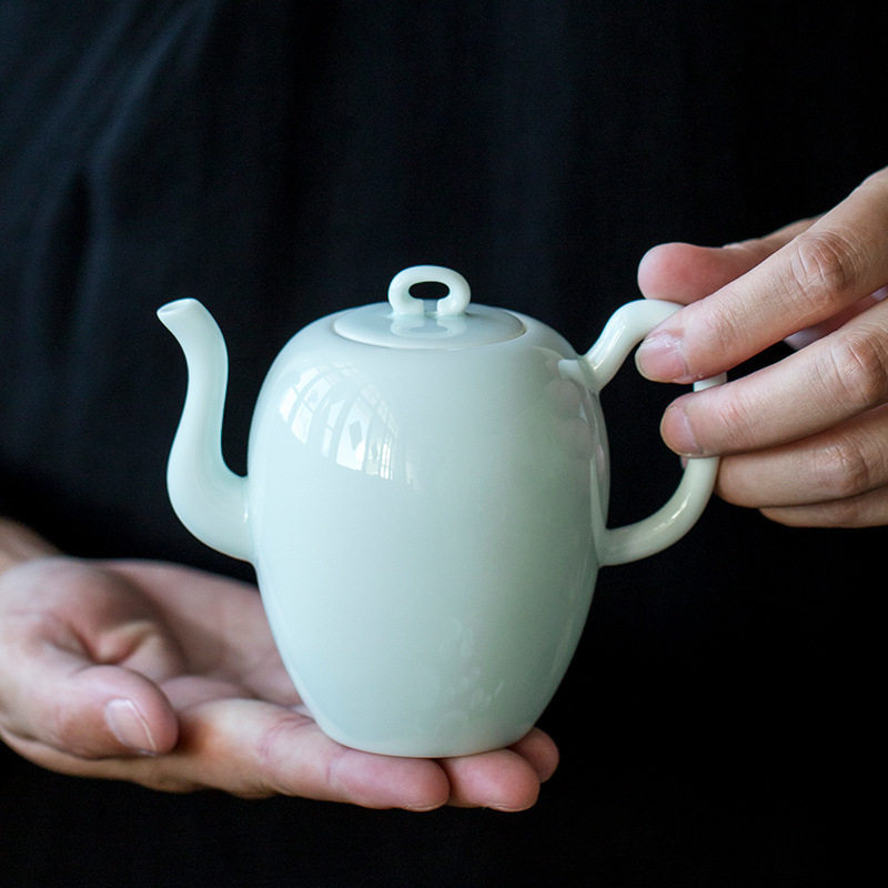 宋瓷青茶壶薄胎青瓷中式功夫茶具茶壶单壶泡茶器球孔过滤