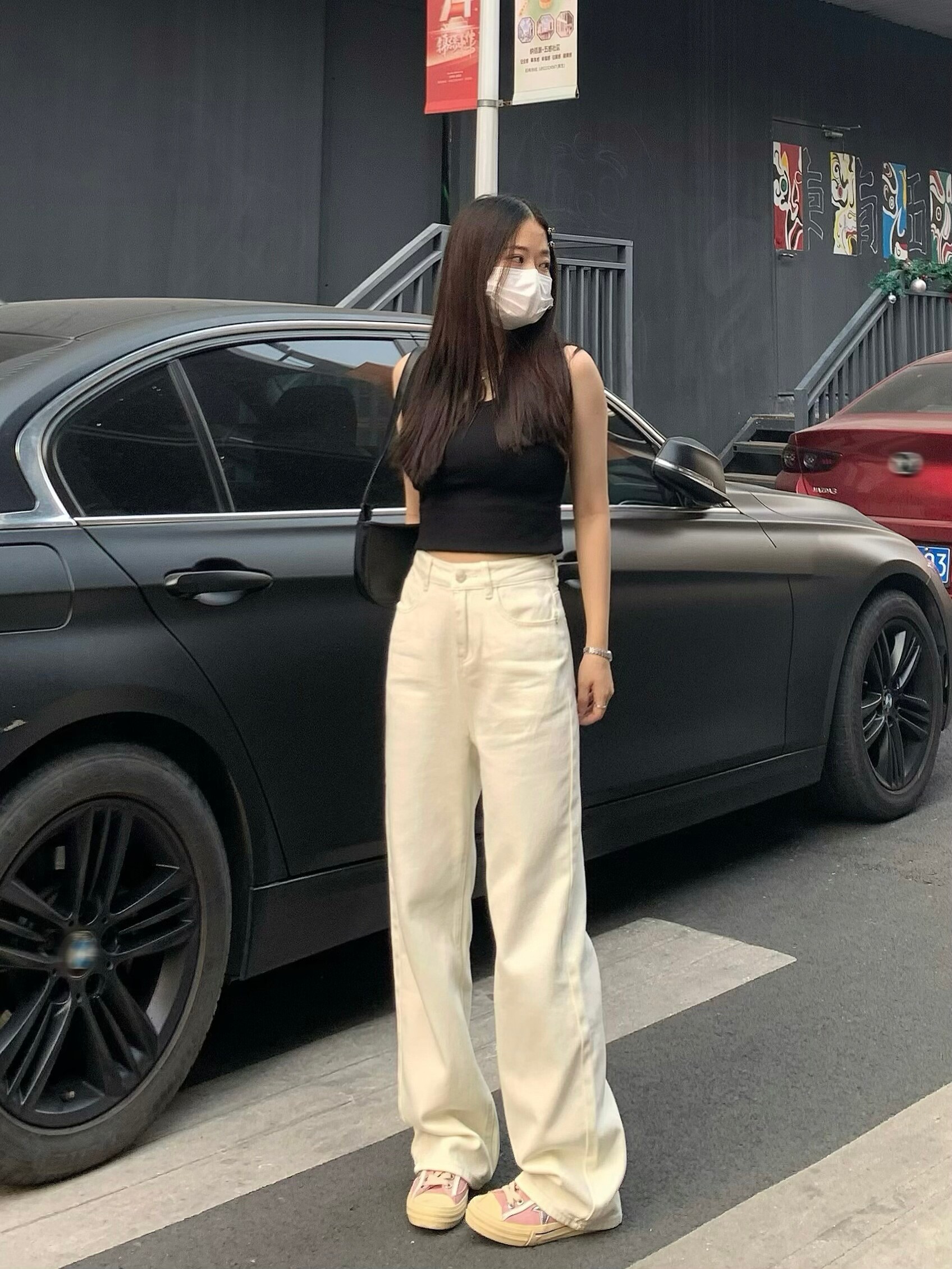 米白色直筒牛仔裤女2025新款高腰宽松遮肉显瘦垂感减龄窄版阔腿裤