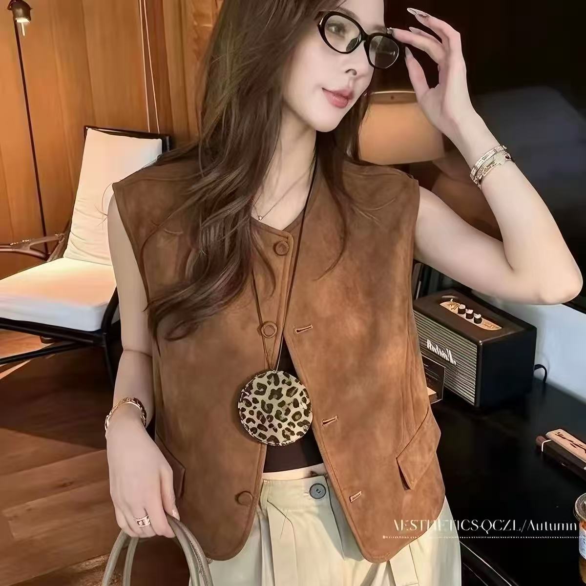 2026新款鹿皮绒圆领女马甲百搭