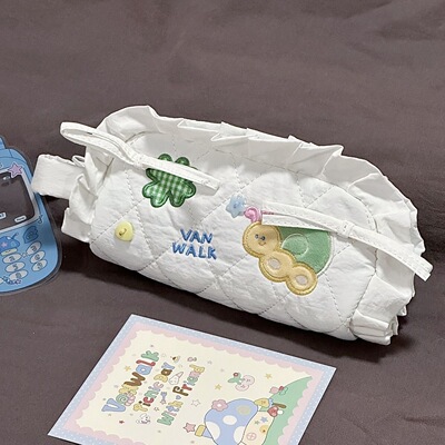 小虫子四叶草笔袋可爱高颜值ins