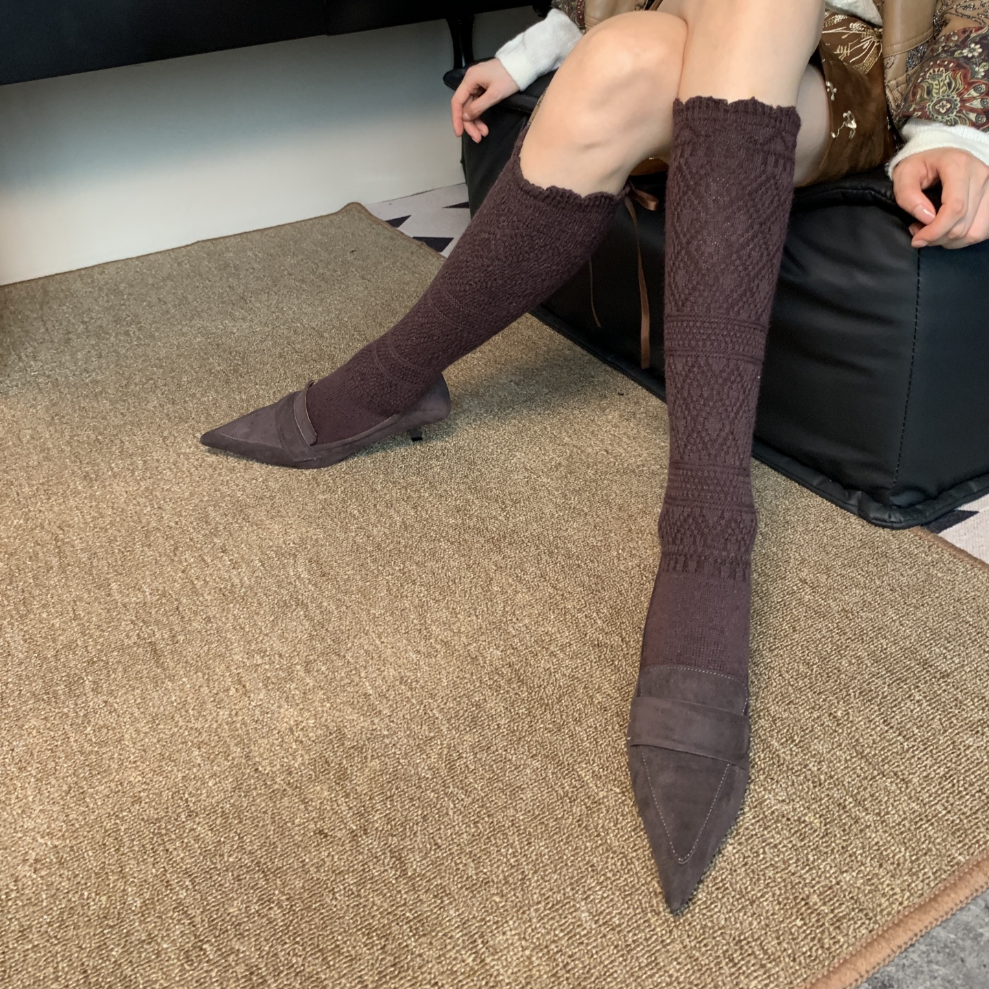 法式晨光诗~秋冬限定款木耳边镂空针织蝴蝶结咖色小腿袜