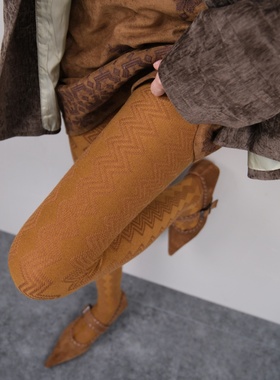 步履声影~光影艺术秋冬弹力显瘦几何纹理罗马棕连裤袜女