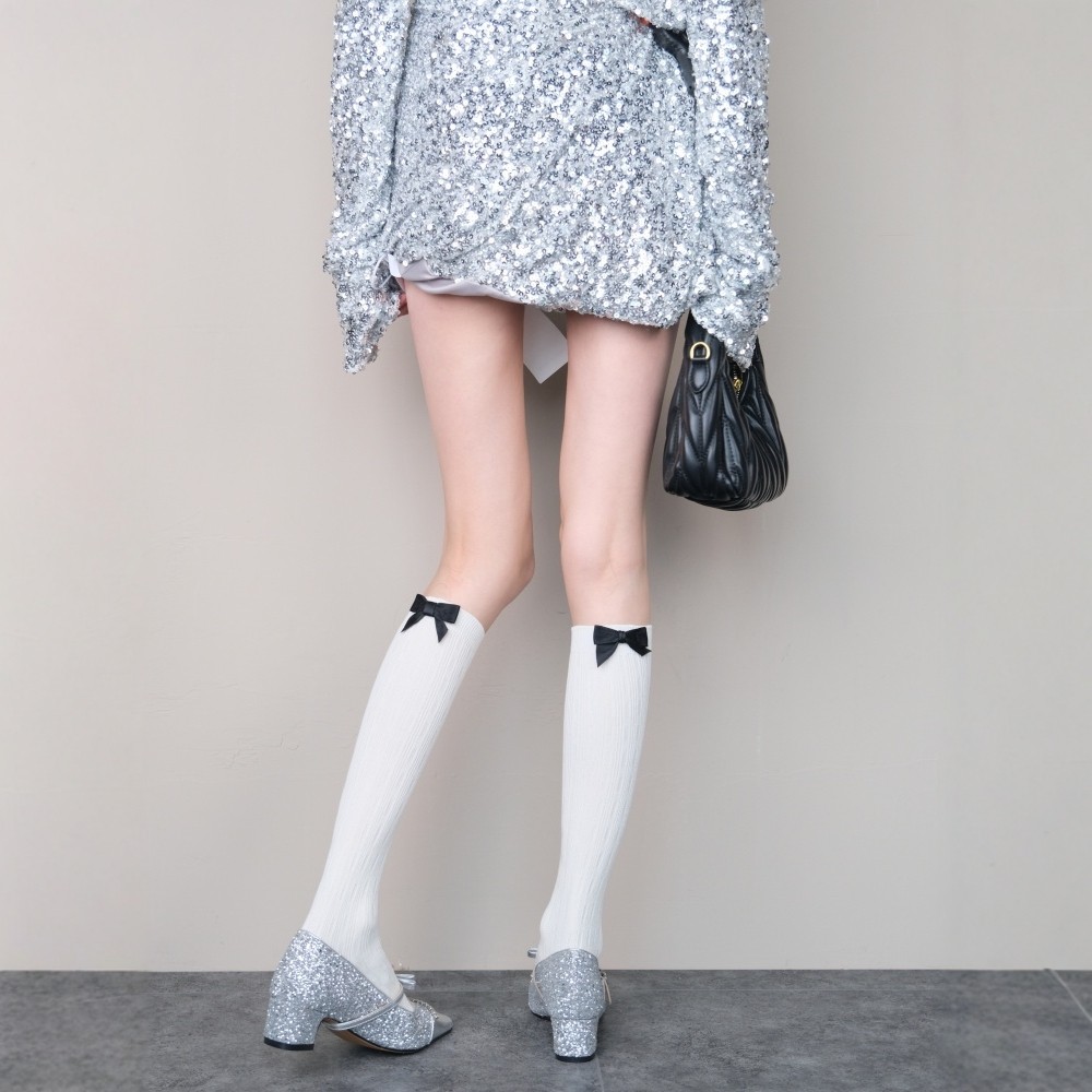 自信就会超漂亮~高级感白底后腿蝴蝶结小腿及膝袜女气质穿搭,女士内衣/男士内衣/家居服,长筒袜,淘宝优惠券,粉丝福利购,淘宝优惠卷