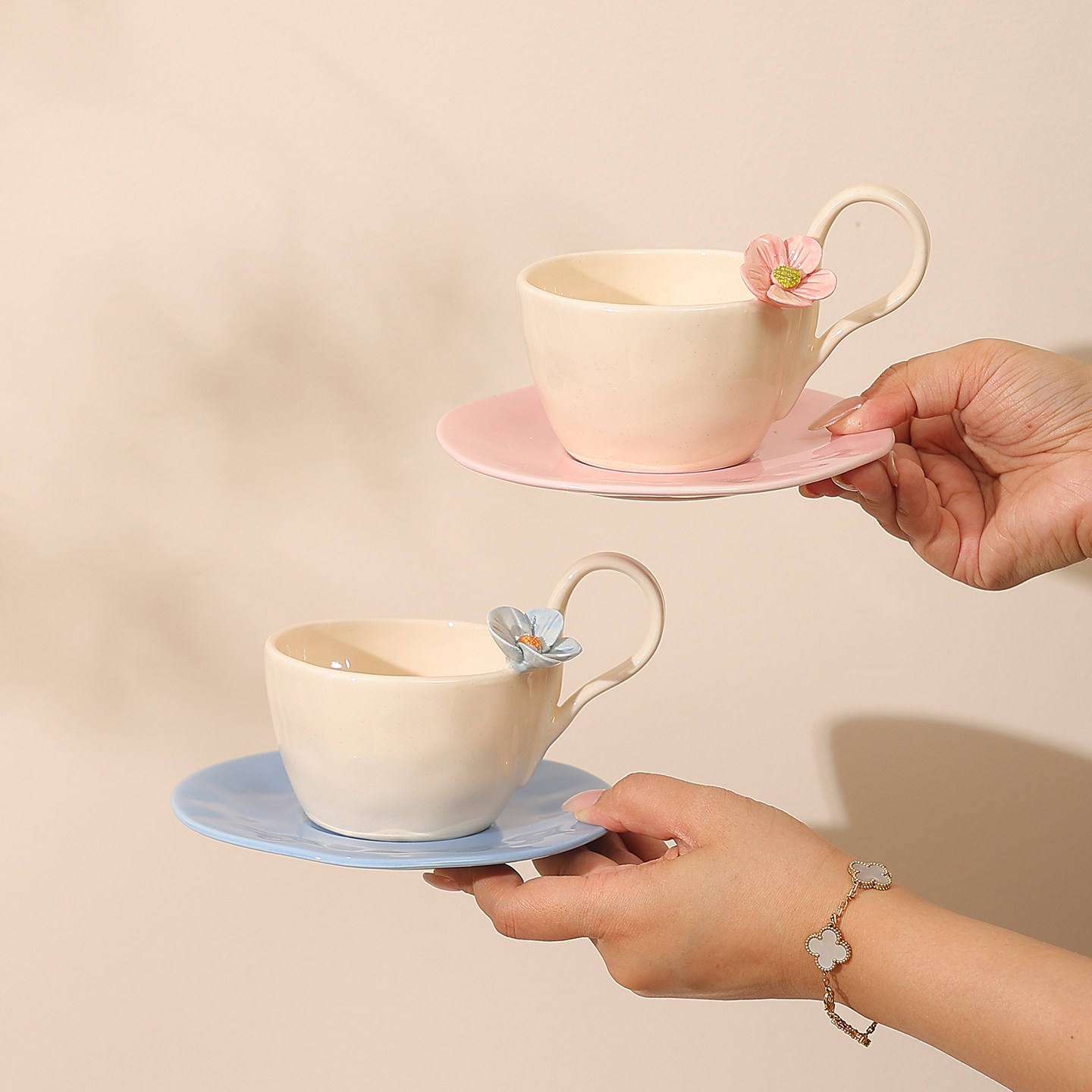 浮雕小花陶瓷咖啡杯高级感轻奢高颜值杯碟套装韩式小众下午茶杯子