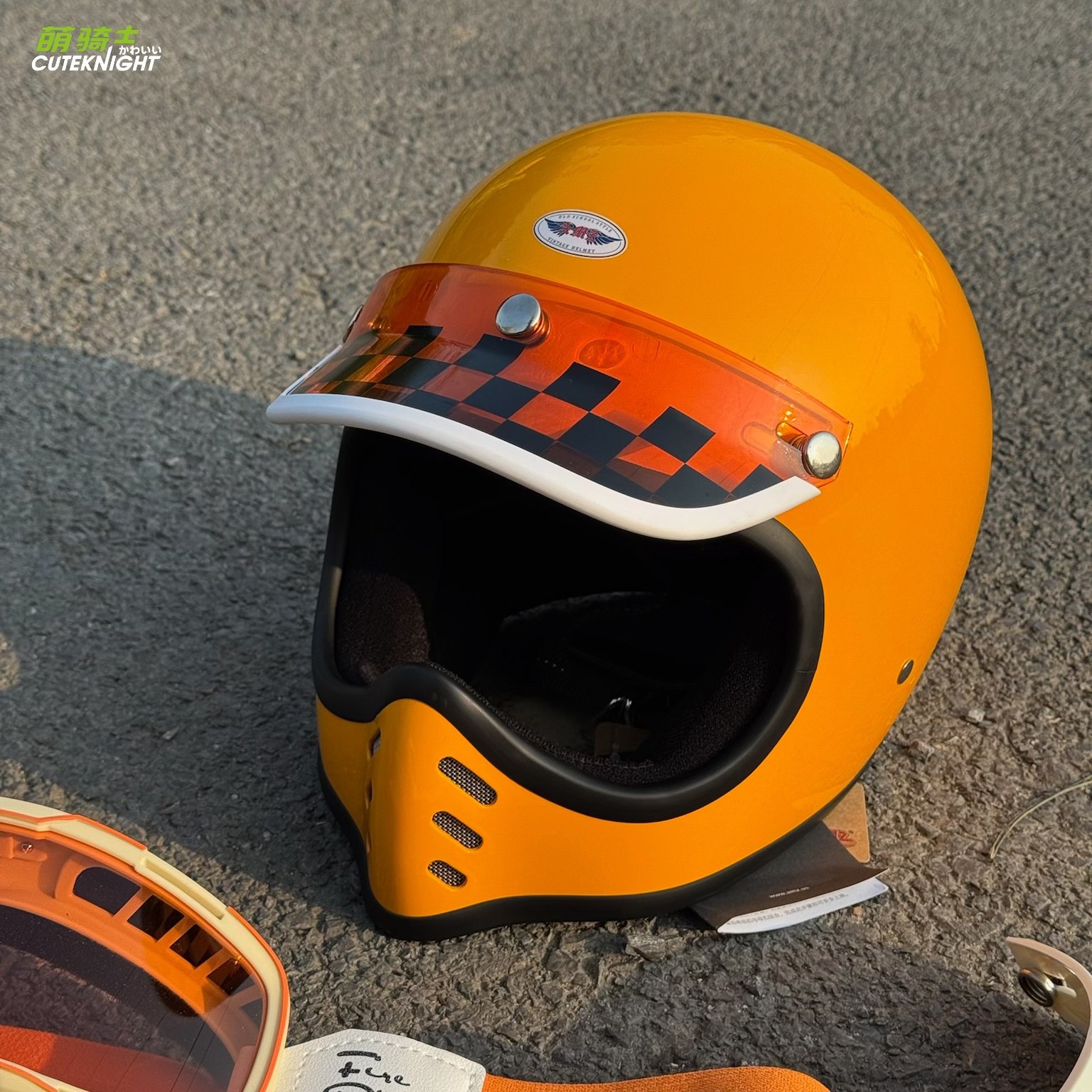 AMZ日式尖嘴小盔体巡航头盔复古机车踏板车玻璃钢四季太空全盔