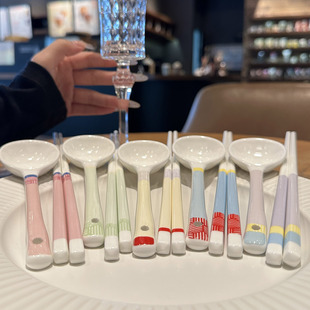 一整套少女心满满！勺子筷子礼盒装一人一套马克龙色系餐具