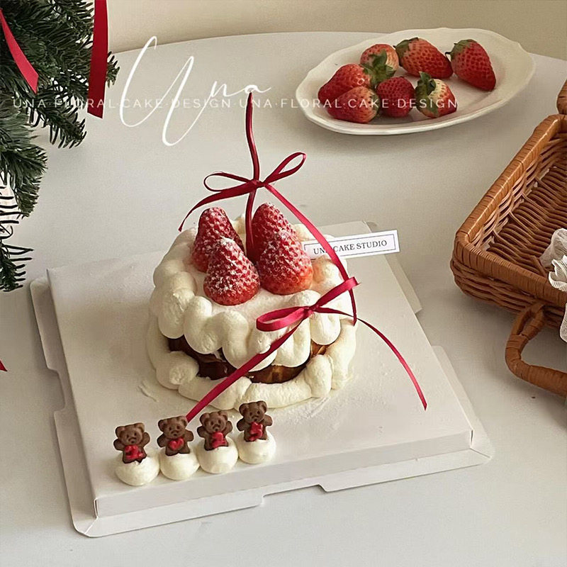 2025新款圣诞节快乐草莓塔蛋糕装饰小熊造型饼干曲线蜡烛装扮配件,节庆用品/礼品,蛋糕/烘焙装饰用品,淘宝优惠券,粉丝福利购,淘宝优惠卷