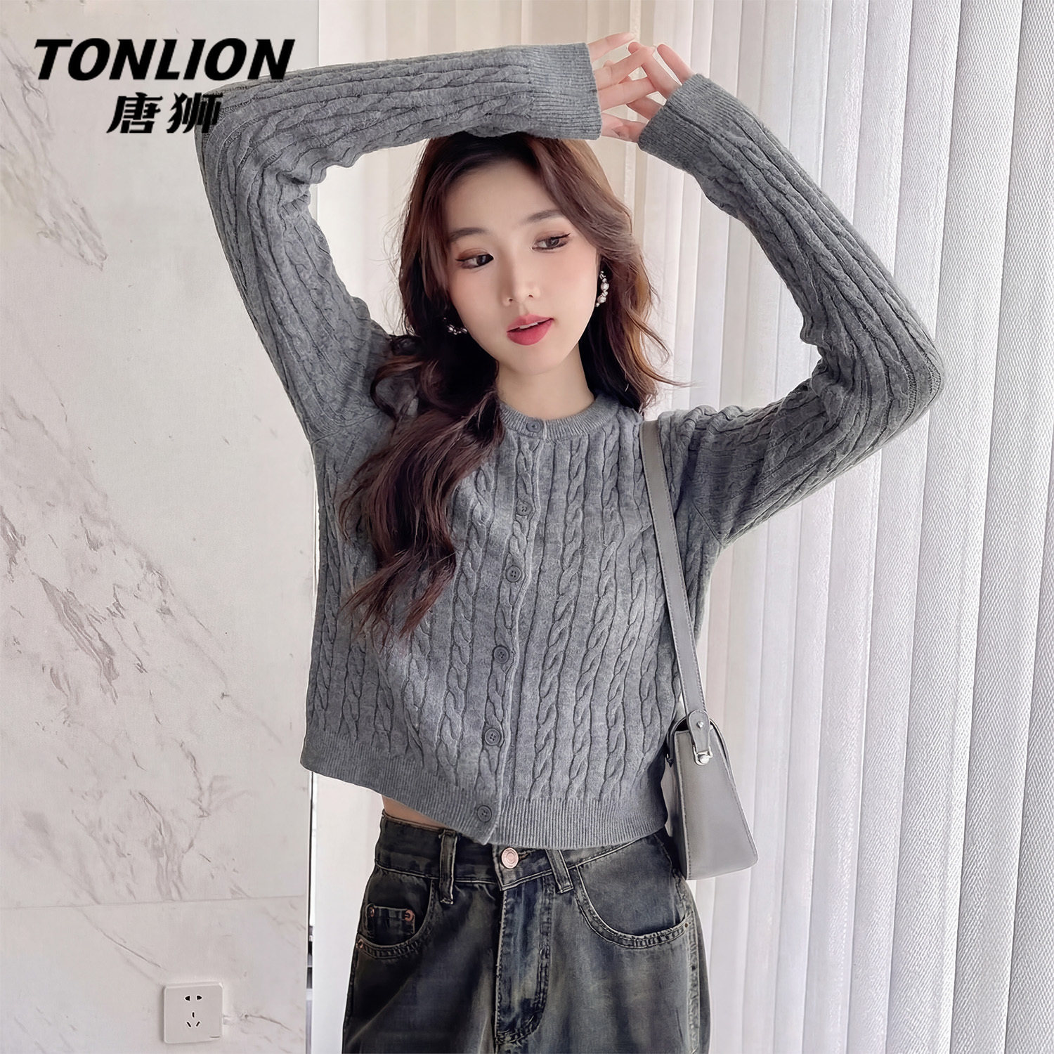 ���ڲ��������#��ɫ S ��ʨ�ٷ�С�����֯������Ů2026 99.9Ԫ