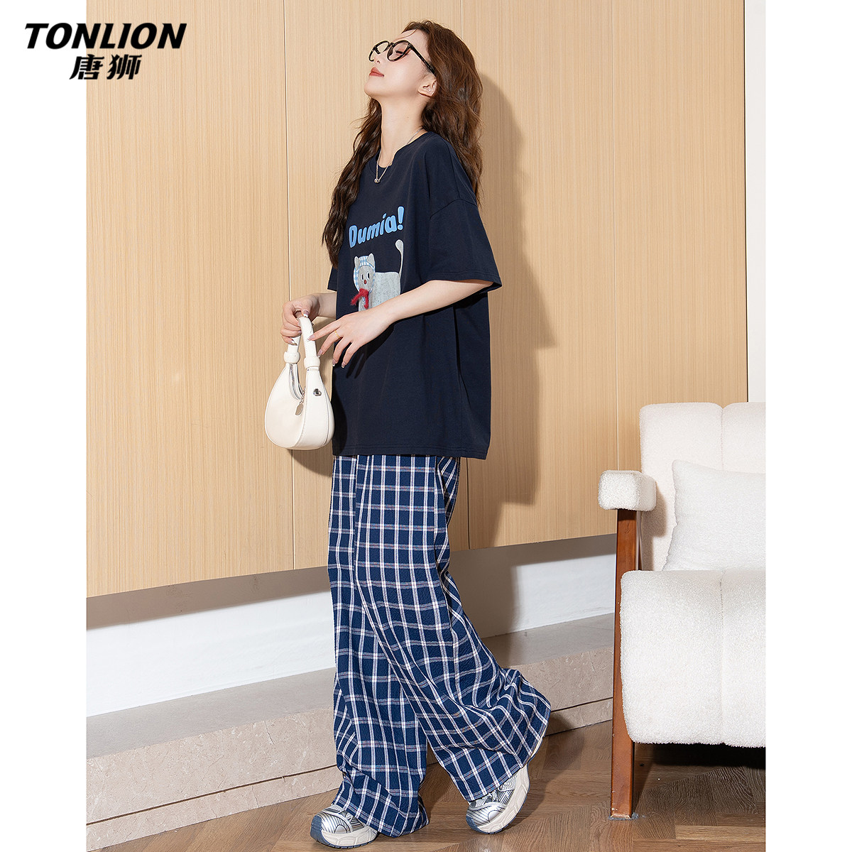 唐狮春夏季新款女休闲运动风短袖T恤女蓝色格纹阔腿裤套装穿搭