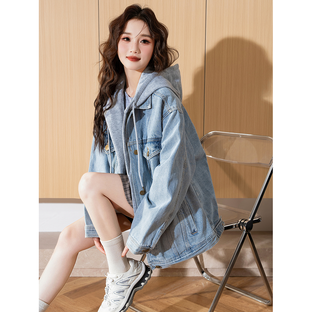 唐狮春秋季新款女外套短款连帽超好看休闲设计感外套风衣夹克ktu