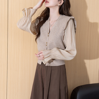 唐狮秋冬新款女毛衣温柔风拼接设