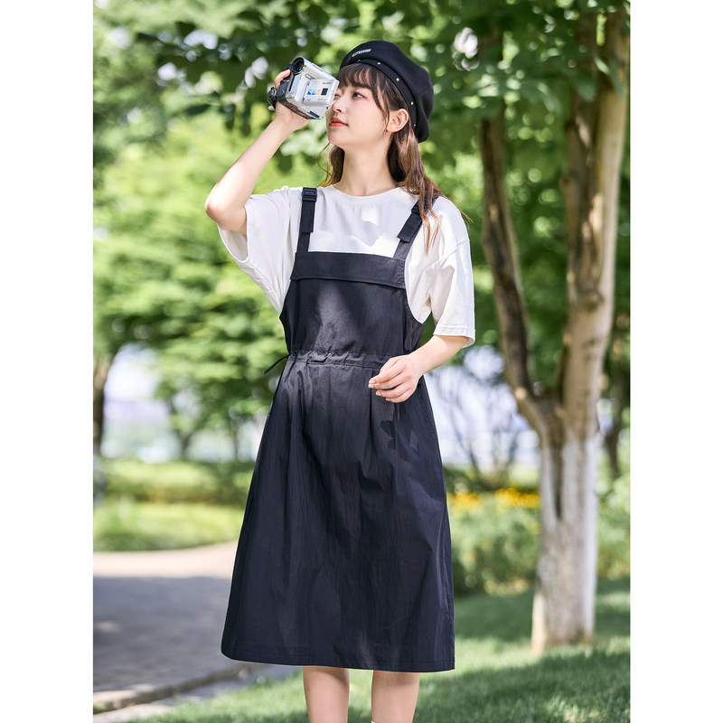 唐狮背带连衣裙休闲工装风新款女夏季长裙宽松收腰气质裙子