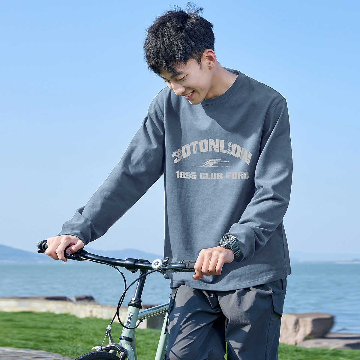 唐狮春秋季新款黑色长袖T恤男显瘦上衣男打底衫港风内搭宽松潮TE