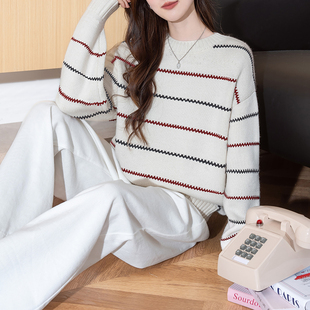 秋冬季 毛衣女复古风设计感细条纹圆领套头高级感毛线衫