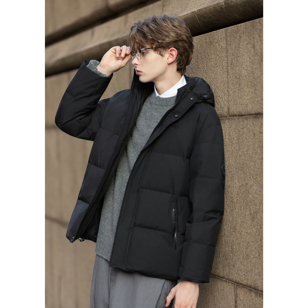 唐狮冬季短款羽绒服男生黑色连帽加厚保暖面包服时尚经典外套TU