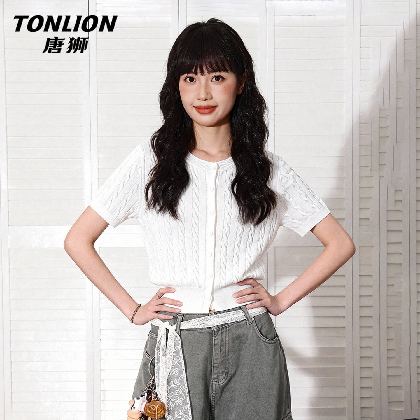 唐狮官方绞花短袖t恤女2026新款春夏半袖打底衫针织衫白色上衣V
