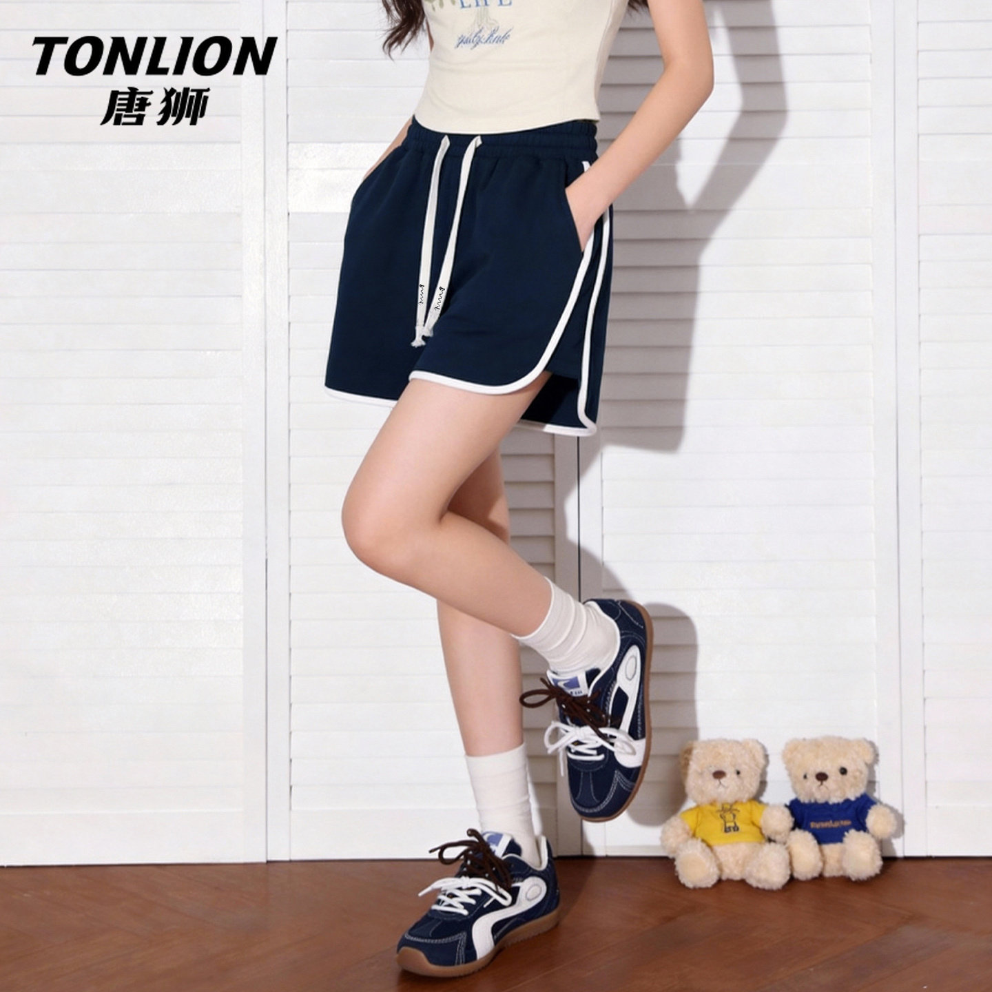 唐狮官方撞色短裤女2026新款夏季热裤休闲宽松跑步运动三分裤子VC