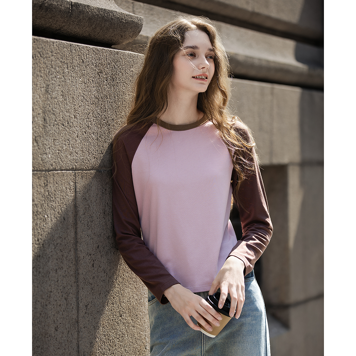 唐狮秋冬女圆领插肩撞色拼接针织